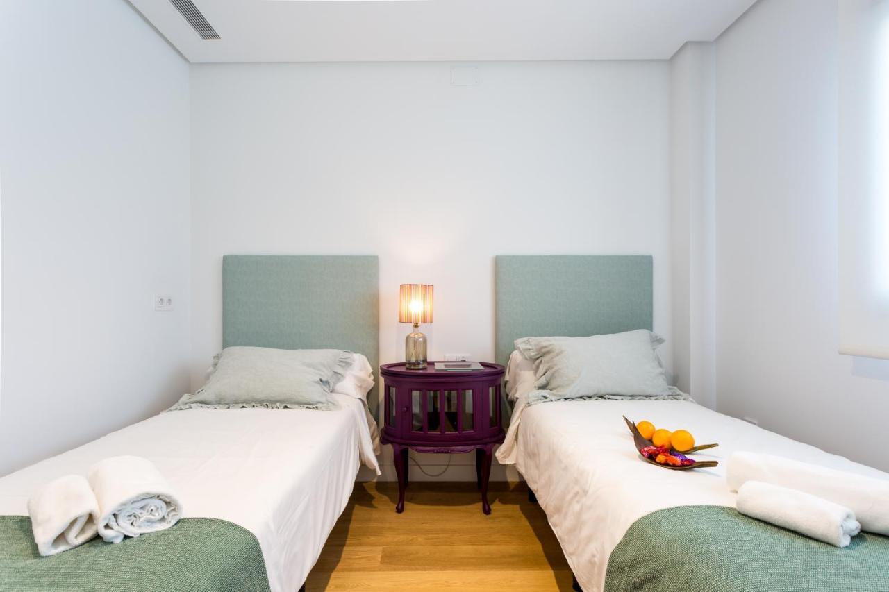 Apartamentos Rg Plaza De Espana Sevilla Exteriör bild