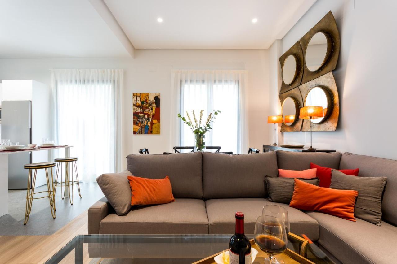 Apartamentos Rg Plaza De Espana Sevilla Exteriör bild