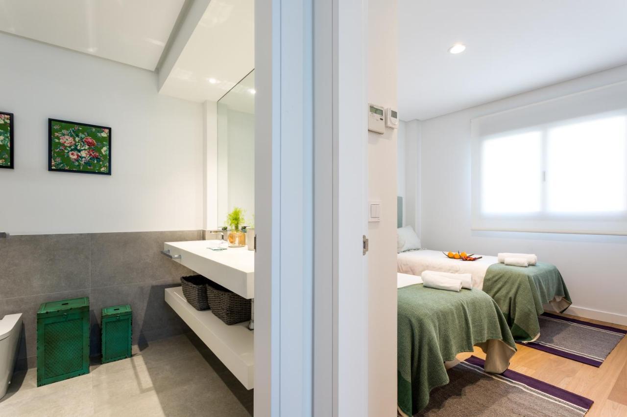 Apartamentos Rg Plaza De Espana Sevilla Exteriör bild