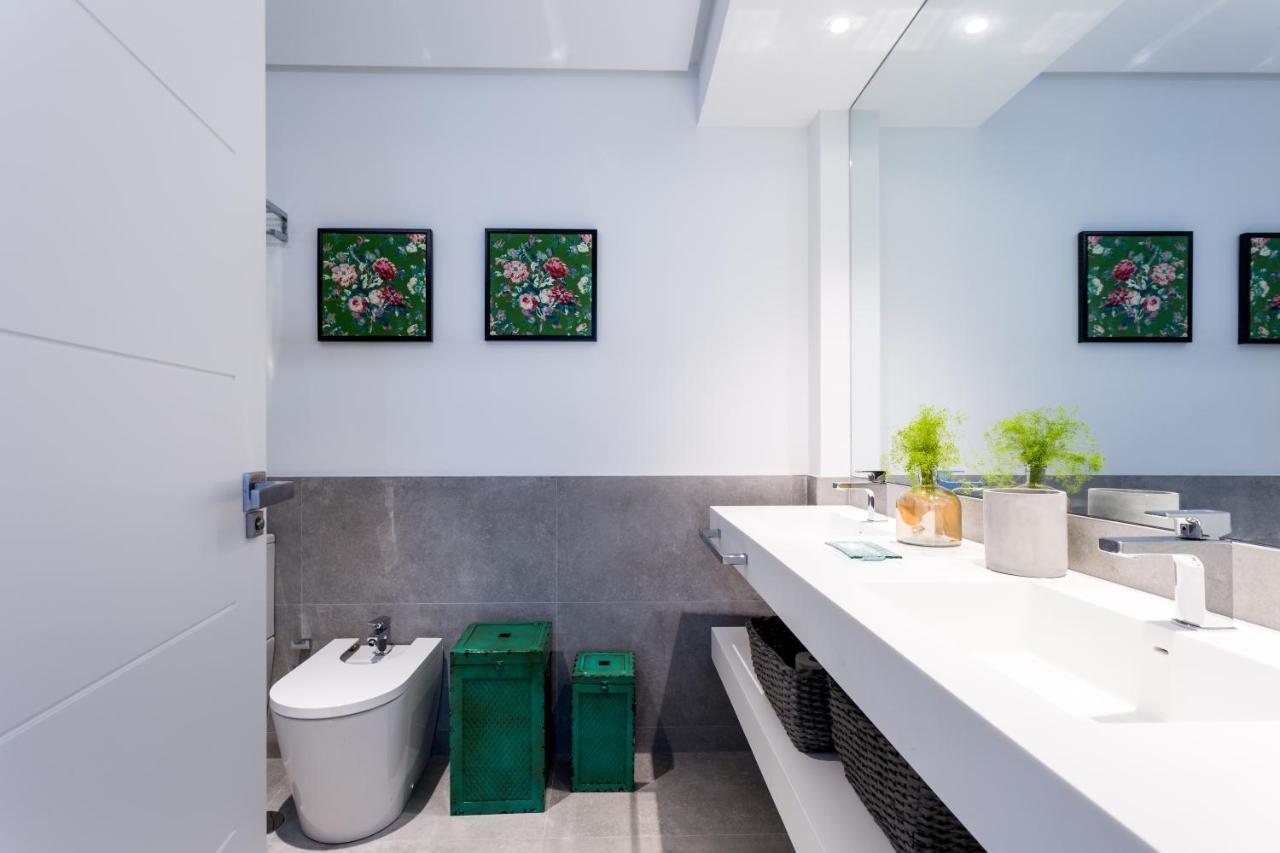 Apartamentos Rg Plaza De Espana Sevilla Exteriör bild
